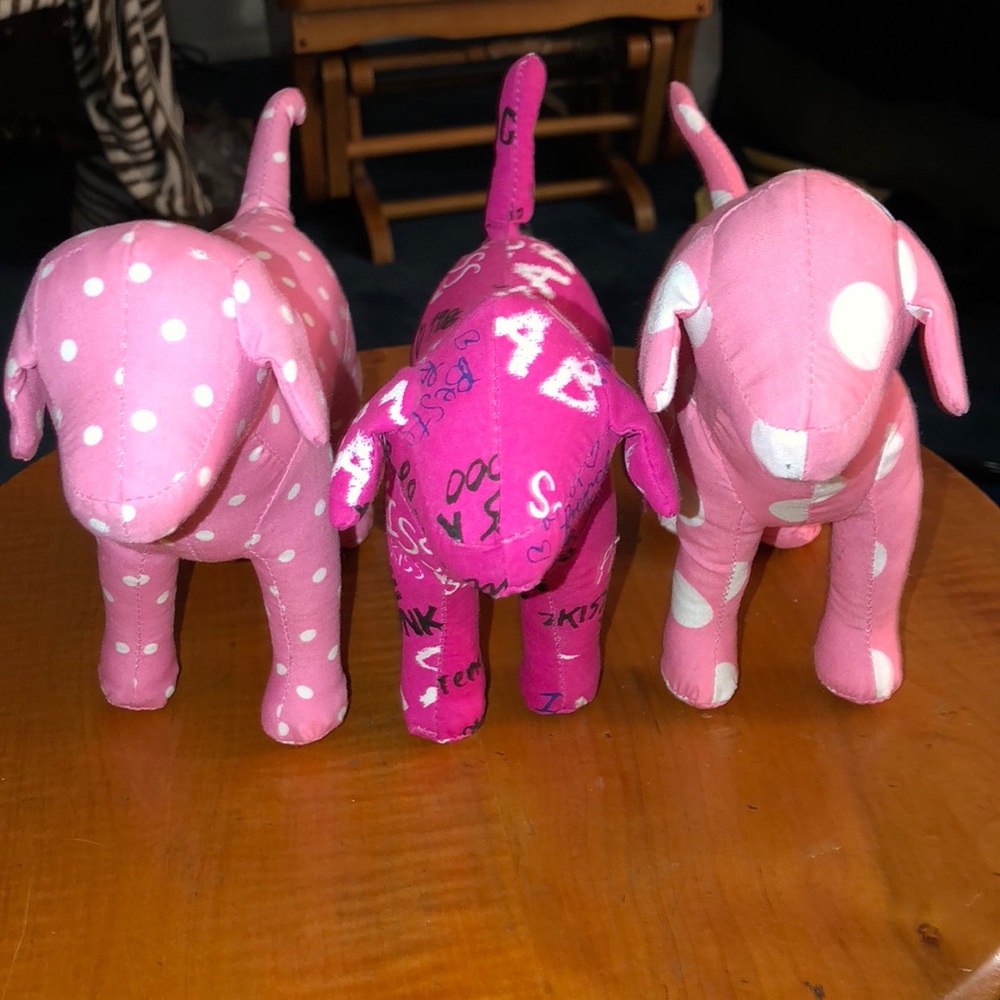 PINK Victoria’s Secret Dogs